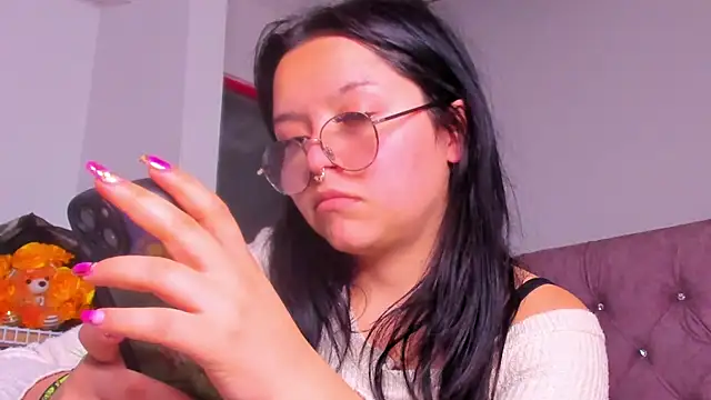 Snapshot of amy__a chatting on April 2026 06:27:02 AM amy a online show from April 2026 06:27:02 AM
