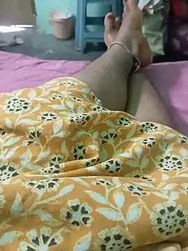 Snapshot of Rathi_telugu_couple chatting on August 2026 08:49:02 AM Rathi telugu couple online show from August 2026 08:49:02 AM