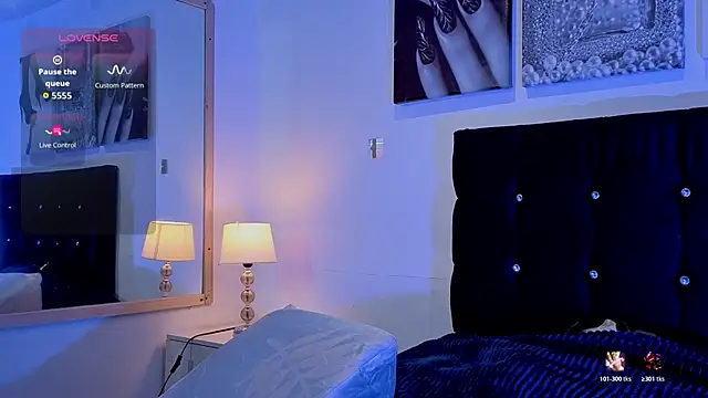 Un Sluttyy online show from March 2026 11:49:01 AM