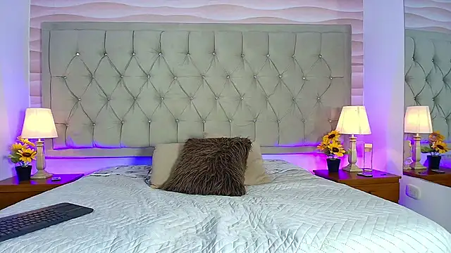 Snapshot of Liathompson_FG chatting on November 2025 07:35:01 PM Liathompson FG online show from November 2025 07:35:01 PM