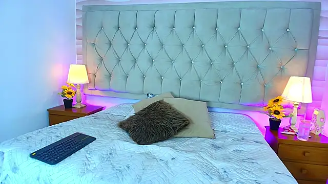 Snapshot of Liathompson_FG chatting on November 2025 07:35:01 PM Liathompson FG online show from November 2025 07:35:01 PM