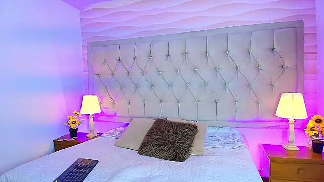 Liathompson FG online show from December 2025 07:45:02 PM