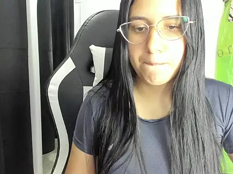 queen findom1 online show from November 2025 09:25:01 PM