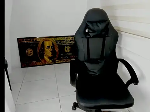 queen findom1 online show from April 2026 05:49:01 AM