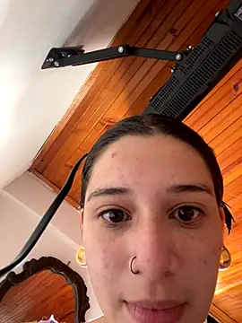 EvaLuxxe online show from November 2025 05:14:02 PM