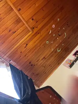 EvaLuxxe online show from November 2025 07:27:01 PM