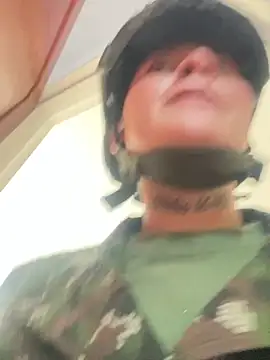 Miia Hoot online show from November 2025 06:24:02 PM