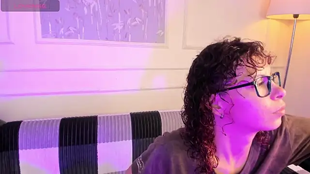 AliceMadnes online show from March 2026 12:27:01 PM