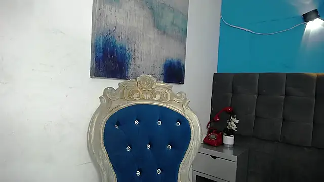 Snapshot of Aliis_Love chatting on November 2025 08:25:02 PM Aliis Love online show from November 2025 08:25:02 PM