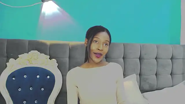 Snapshot of Aliis_Love chatting on November 2025 11:59:01 PM Aliis Love online show from November 2025 11:59:01 PM