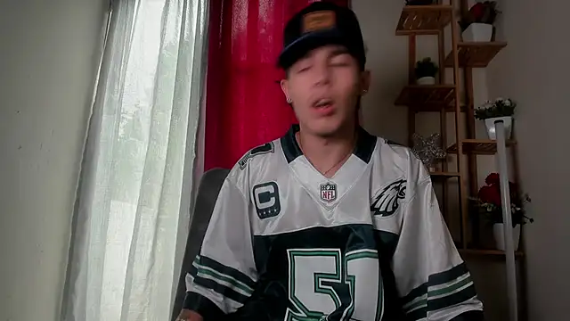 latiin boy21 online show from November 2025 06:08:01 PM