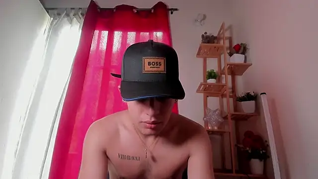 latiin boy21 online show from November 2025 05:45:03 PM