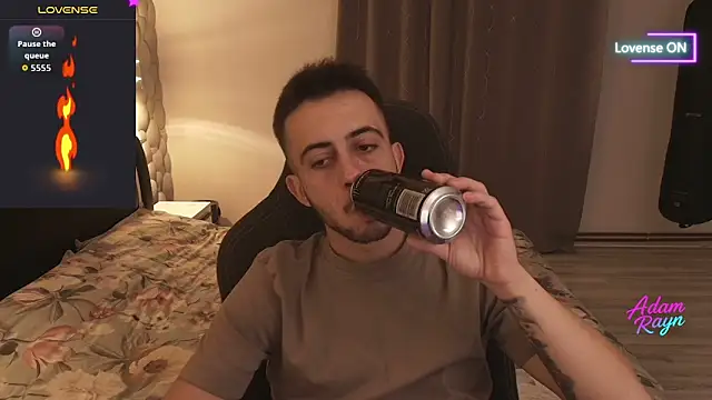 adamrayn online show from December 2025 09:52:02 PM