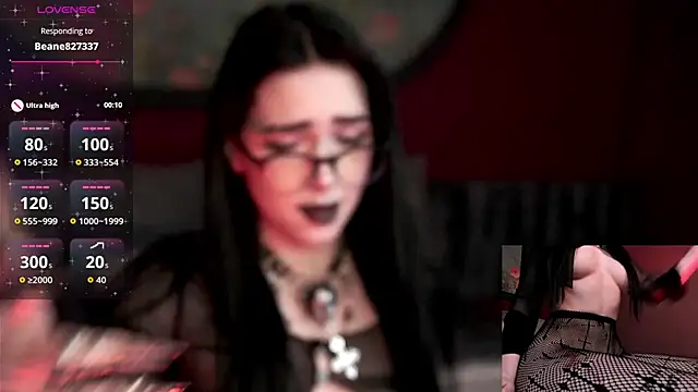 Snapshot of FetishForCassie chatting on January 2026 11:20:01 PM FetishForCassie online show from January 2026 11:20:01 PM