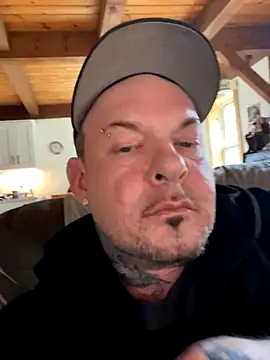 rockhardtatz online show from November 2025 03:01:01 PM