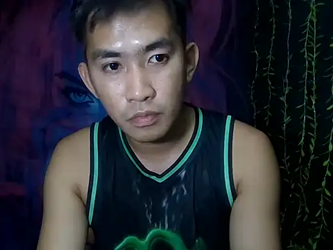 Snapshot of denzkylexx chatting on December 2025 01:40:02 PM denzkylexx online show from December 2025 01:40:02 PM