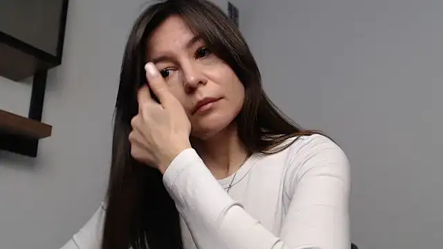 Veronichkaaa online show from March 2026 09:05:02 AM