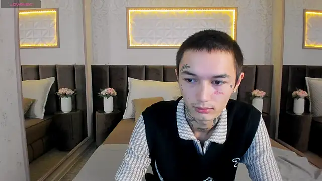 Ionarne online show from November 2025 12:34:01 PM