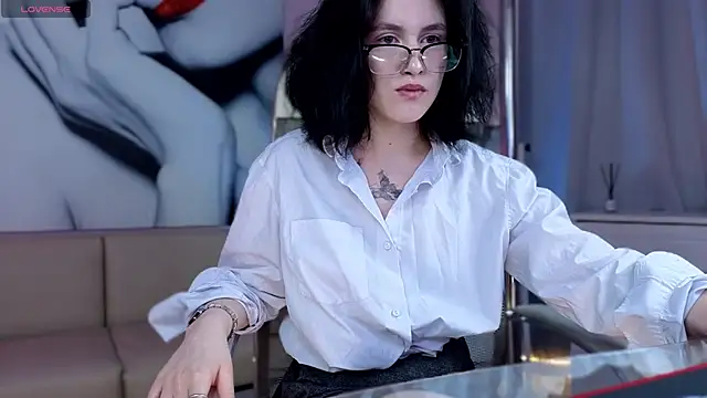 Snapshot of LANICROSS chatting on November 2025 04:17:02 PM LANICROSS online show from November 2025 04:17:02 PM