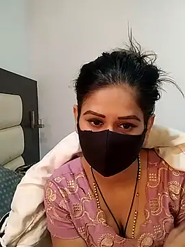 Snapshot of black_and_white_choco chatting on January 2026 07:33:02 AM black and white choco online show from January 2026 07:33:02 AM