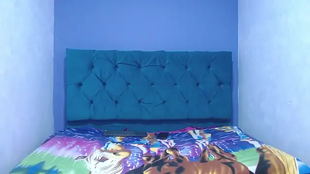 avictoriacruzcm online show from November 2025 03:52:01 AM