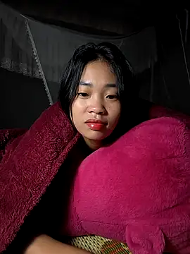 Snapshot of Lynly_k2 chatting on November 2025 01:27:02 AM Lynly k2 online show from November 2025 01:27:02 AM