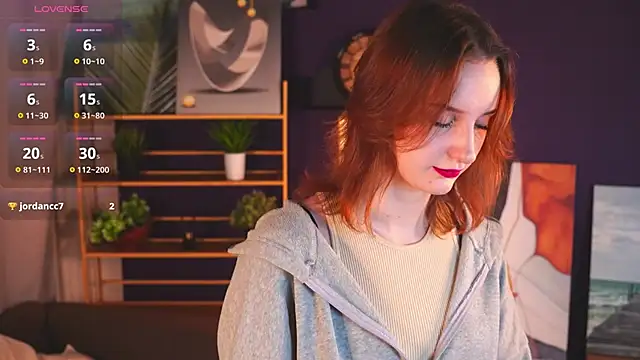 Snapshot of OpheliaSalotti chatting on November 2025 04:07:01 PM OpheliaSalotti online show from November 2025 04:07:01 PM