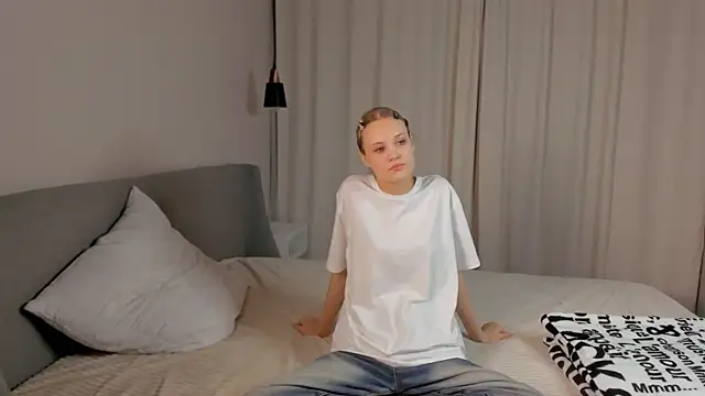 LilianGlenna online show from November 2025 11:10:02 AM