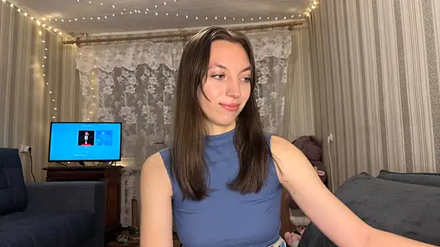 CarliBatas online show from November 2025 03:23:02 PM