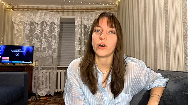 CarliBatas online show from December 2025 05:55:02 PM