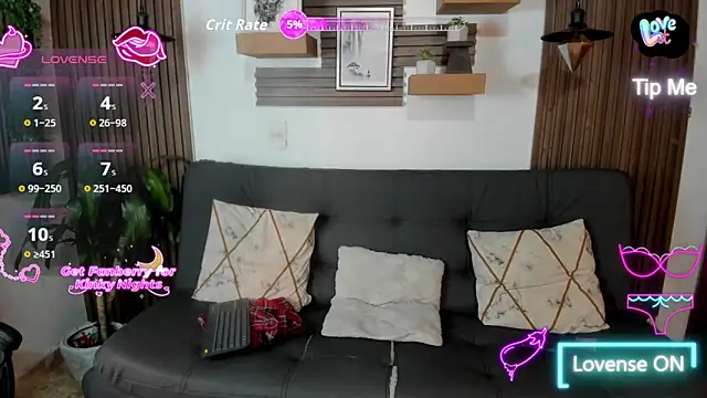 Snapshot of Melany_27 chatting on December 2025 01:49:01 PM Melany 27 online show from December 2025 01:49:01 PM