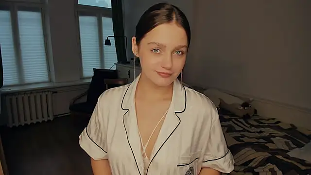 RosseLavish online show from November 2025 10:19:01 AM