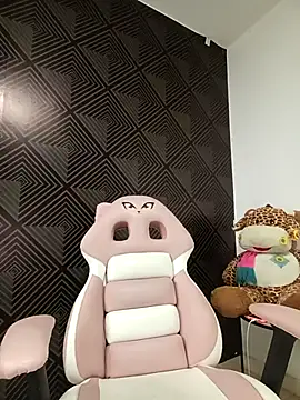 Snapshot of VirginPussyAnita18 chatting on November 2025 03:22:01 PM VirginPussyAnita18 online show from November 2025 03:22:01 PM