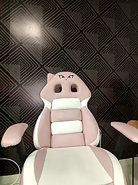 Snapshot of VirginPussyAnita18 chatting on November 2025 03:01:02 PM VirginPussyAnita18 online show from November 2025 03:01:02 PM