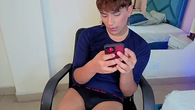 Snapshot of NoaDurand chatting on November 2025 12:51:01 PM NoaDurand online show from November 2025 12:51:01 PM