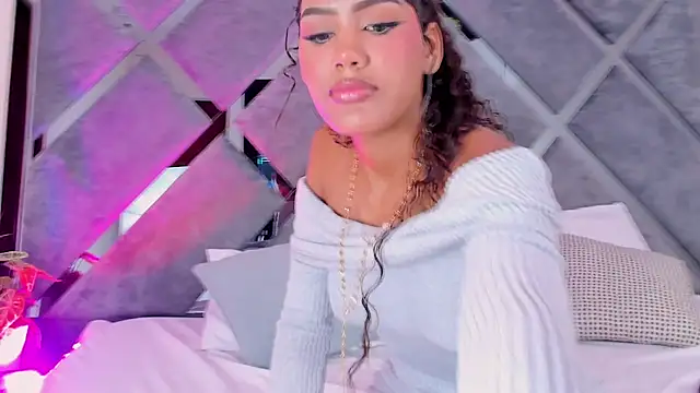 Snapshot of luciagray1 chatting on December 2025 11:56:02 PM luciagray1 online show from December 2025 11:56:02 PM