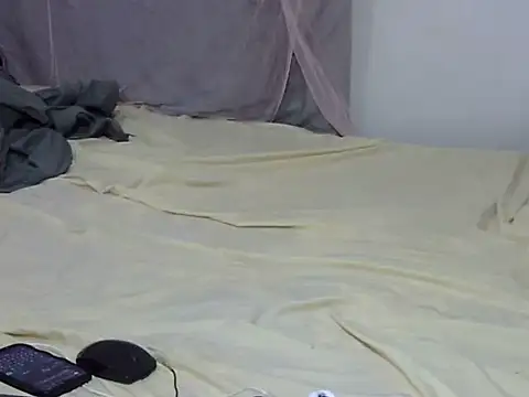 Snapshot of Prettyy_pussie chatting on November 2025 07:27:01 PM Prettyy pussie online show from November 2025 07:27:01 PM