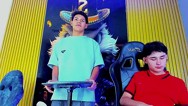 Tommy bigcock19 online show from November 2025 12:27:01 PM