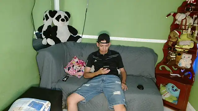 Snapshot of maxsexdick chatting on November 2025 05:26:01 PM maxsexdick online show from November 2025 05:26:01 PM