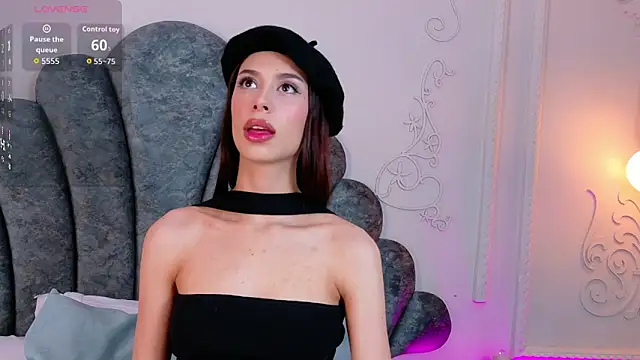 Snapshot of Arigelin chatting on November 2025 11:48:01 PM Arigelin online show from November 2025 11:48:01 PM