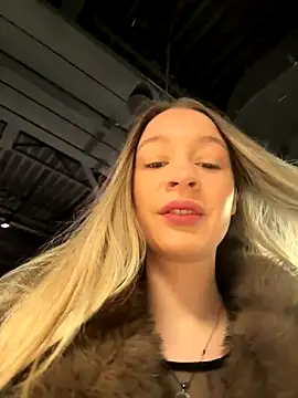 SashaCatt online show from November 2025 07:19:01 AM