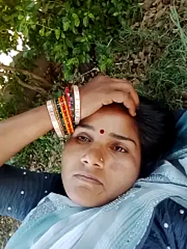 Snapshot of Seema_ji12 chatting on April 2026 06:39:01 AM Seema ji12 online show from April 2026 06:39:01 AM