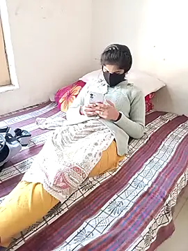 Sunita-collage online show from December 2025 05:34:01 AM