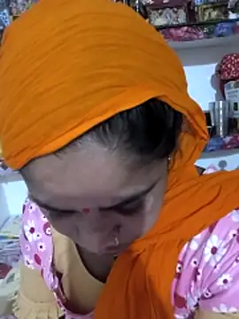 Hot suini online show from February 2026 12:09:02 PM