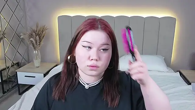 EvaNova  online show from April 2026 01:41:01 PM