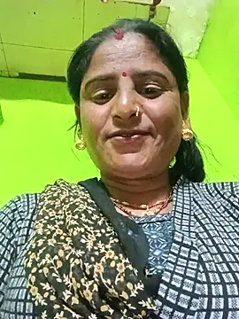 Snapshot of Quin_love143 chatting on November 2025 10:59:02 PM Quin love143 online show from November 2025 10:59:02 PM