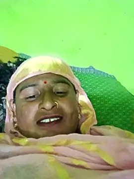 Snapshot of Quin_love143 chatting on November 2025 02:39:02 PM Quin love143 online show from November 2025 02:39:02 PM