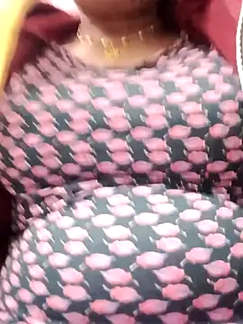 Snapshot of Quin_love143 chatting on December 2025 02:22:02 PM Quin love143 online show from December 2025 02:22:02 PM