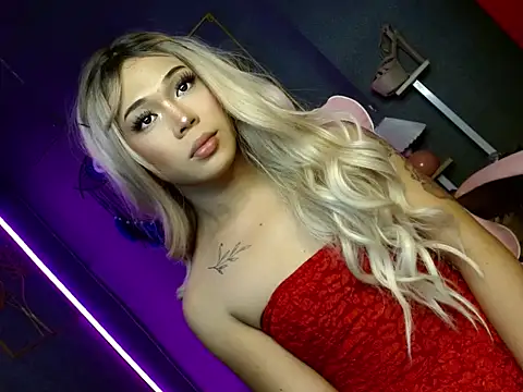 Snapshot of slutty_lauraxxx chatting on February 2026 06:53:02 AM slutty lauraxxx online show from February 2026 06:53:02 AM