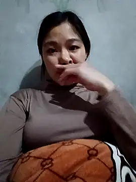 Lyla john online show from January 2026 01:42:02 AM